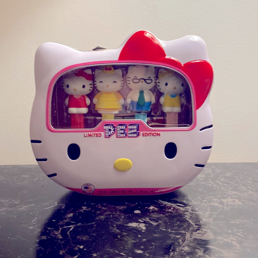 Limited Edition 40th Anniversary Hello Kitty Pez Gift Set